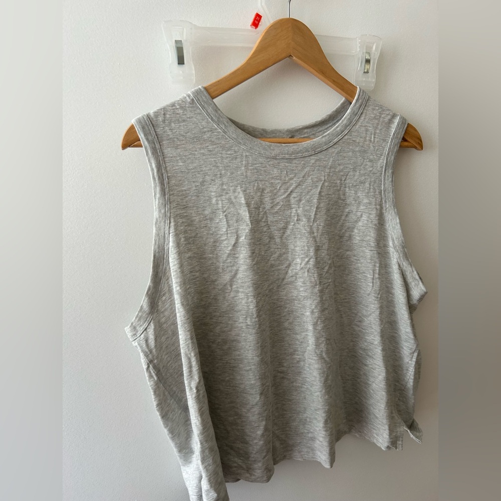 Lululemon heather grey love crop tank